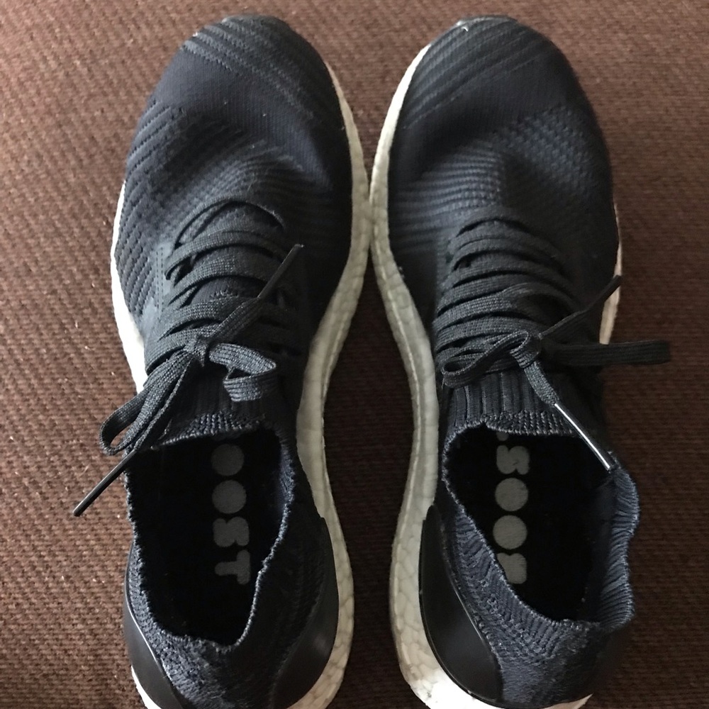 Black Adidas Ultra Boost